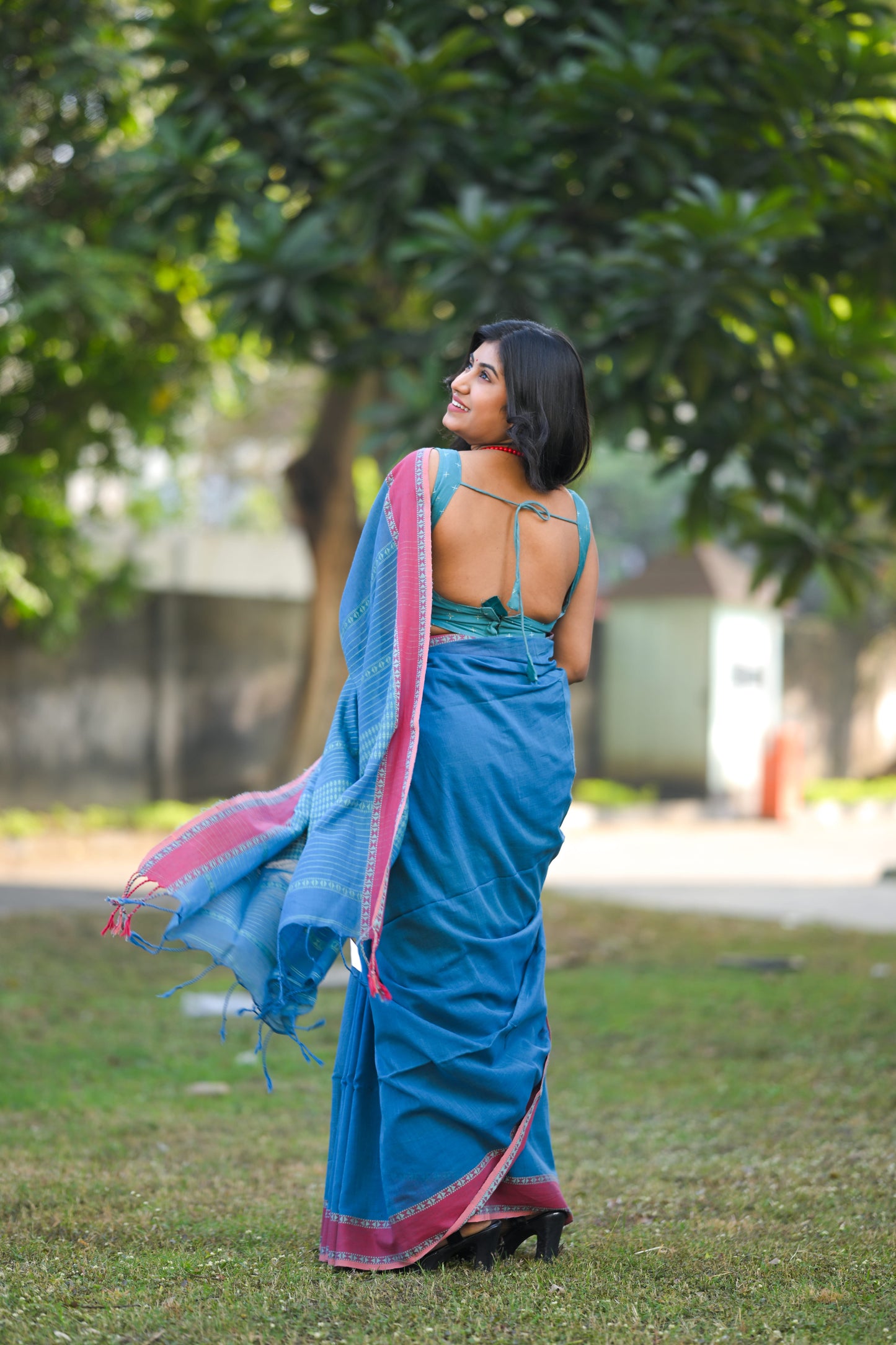 ARADHYA- Blue Cotton Handloom Saree