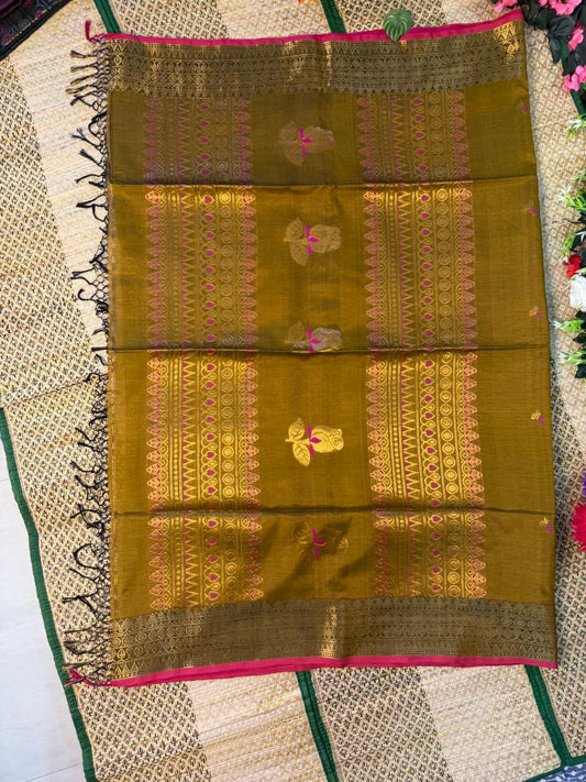 Kanaka – Rayon Silk Saree, Golden Maroon