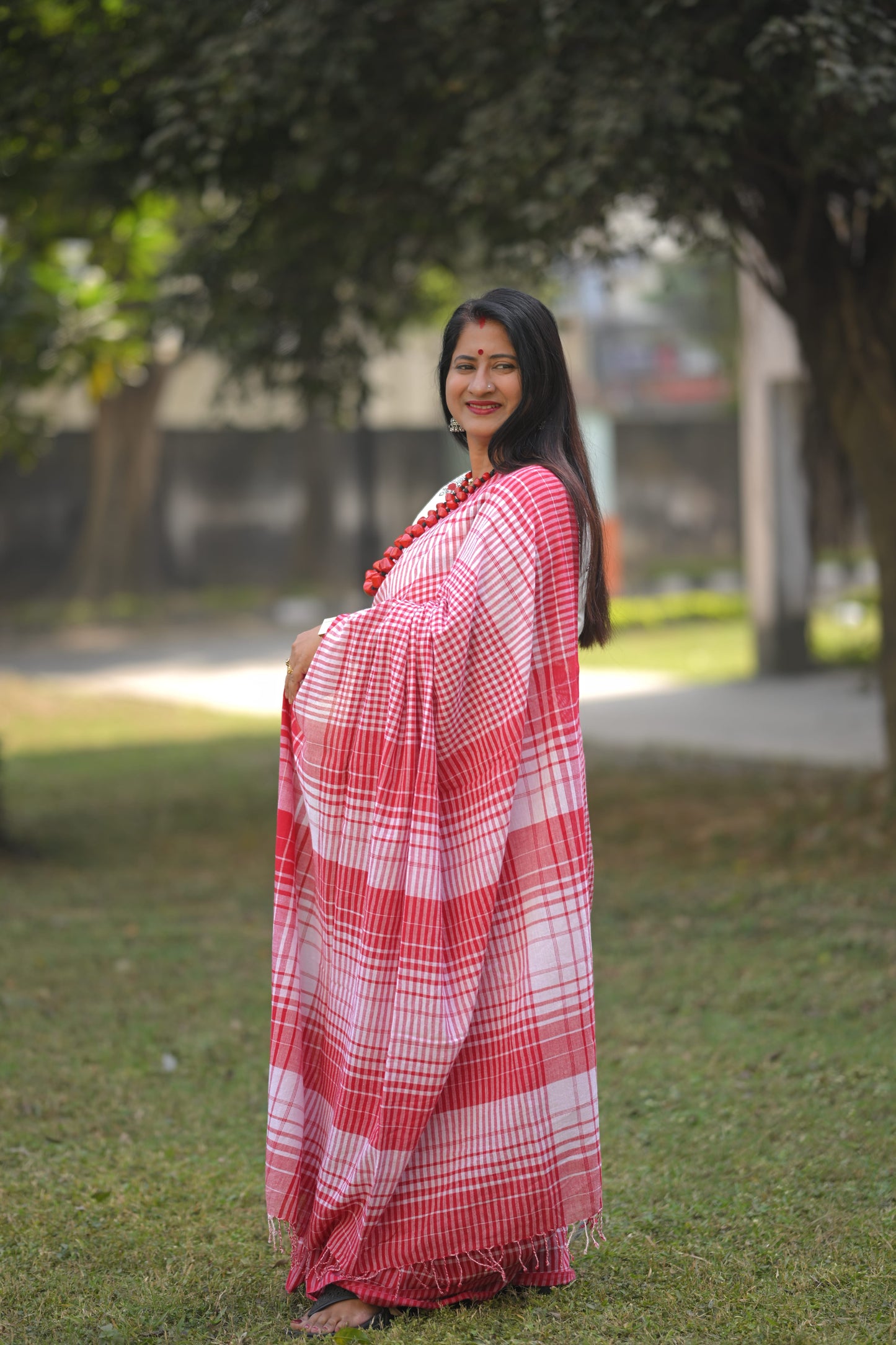 ABAHONI - Red and white Cotton Handloom Saree