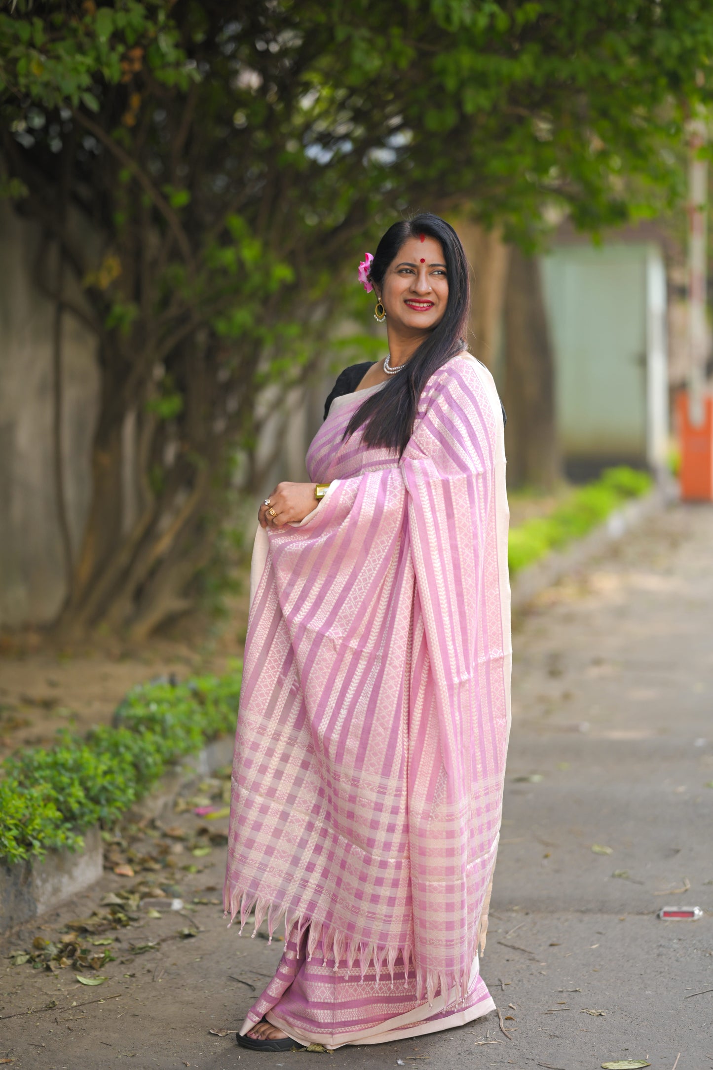 GULABARI - Cotton Handloom in pink Saree