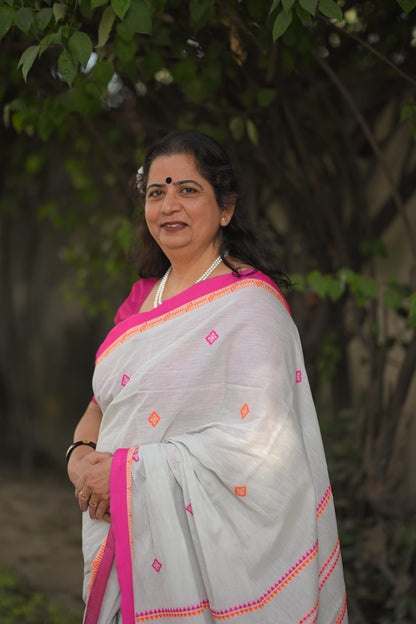 MALATILATA- Handloom Cotton Saree