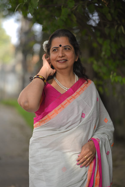 MALATILATA- Handloom Cotton Saree