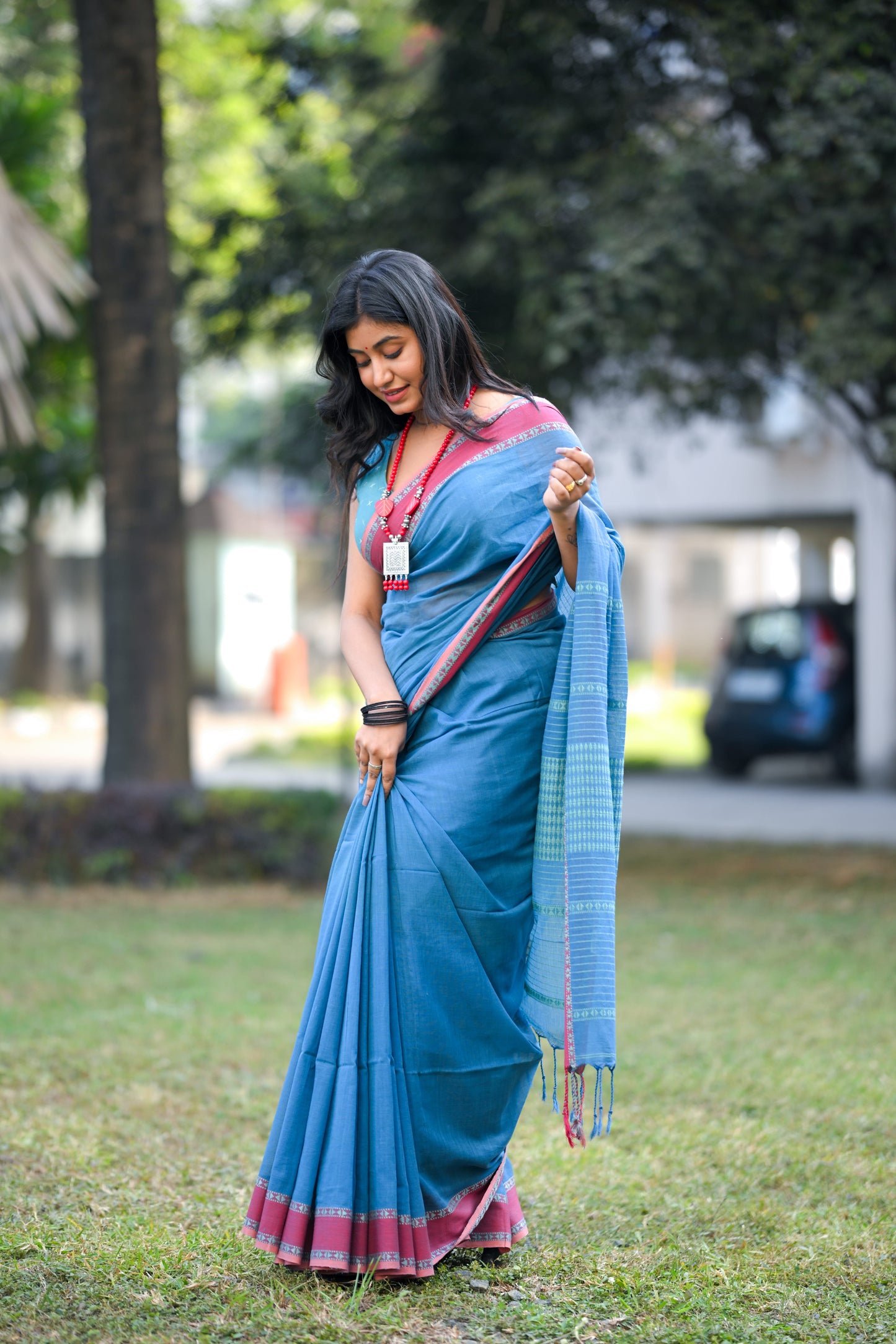 ARADHYA- Blue Cotton Handloom Saree