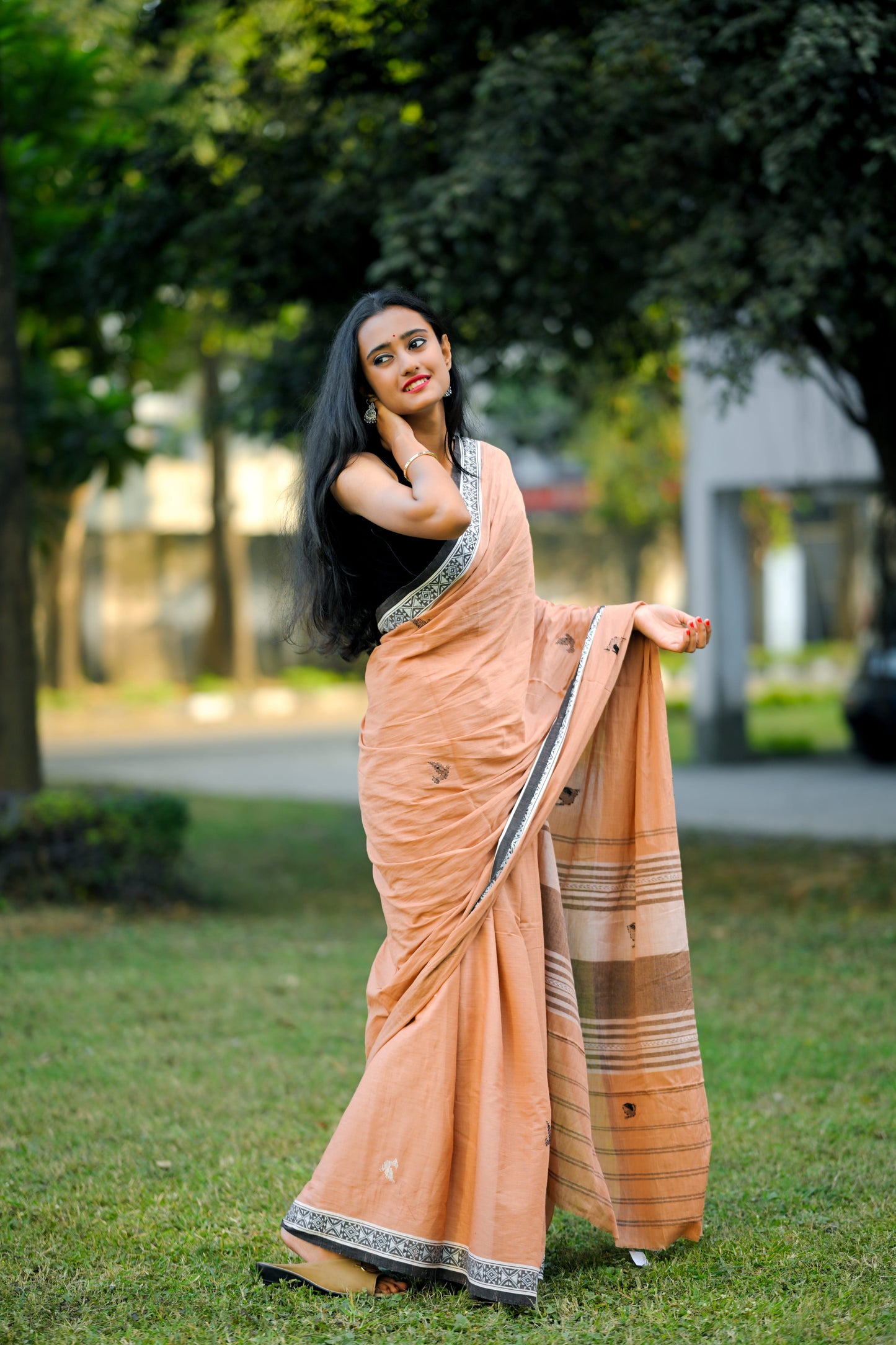 CHARULATA- Cotton Handloom brown Saree