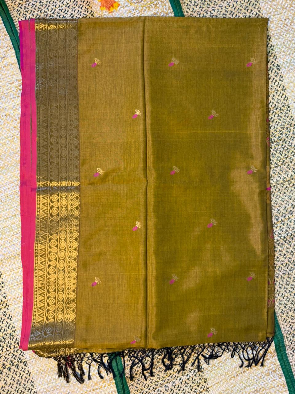 Kanaka – Rayon Silk Saree, Golden Maroon