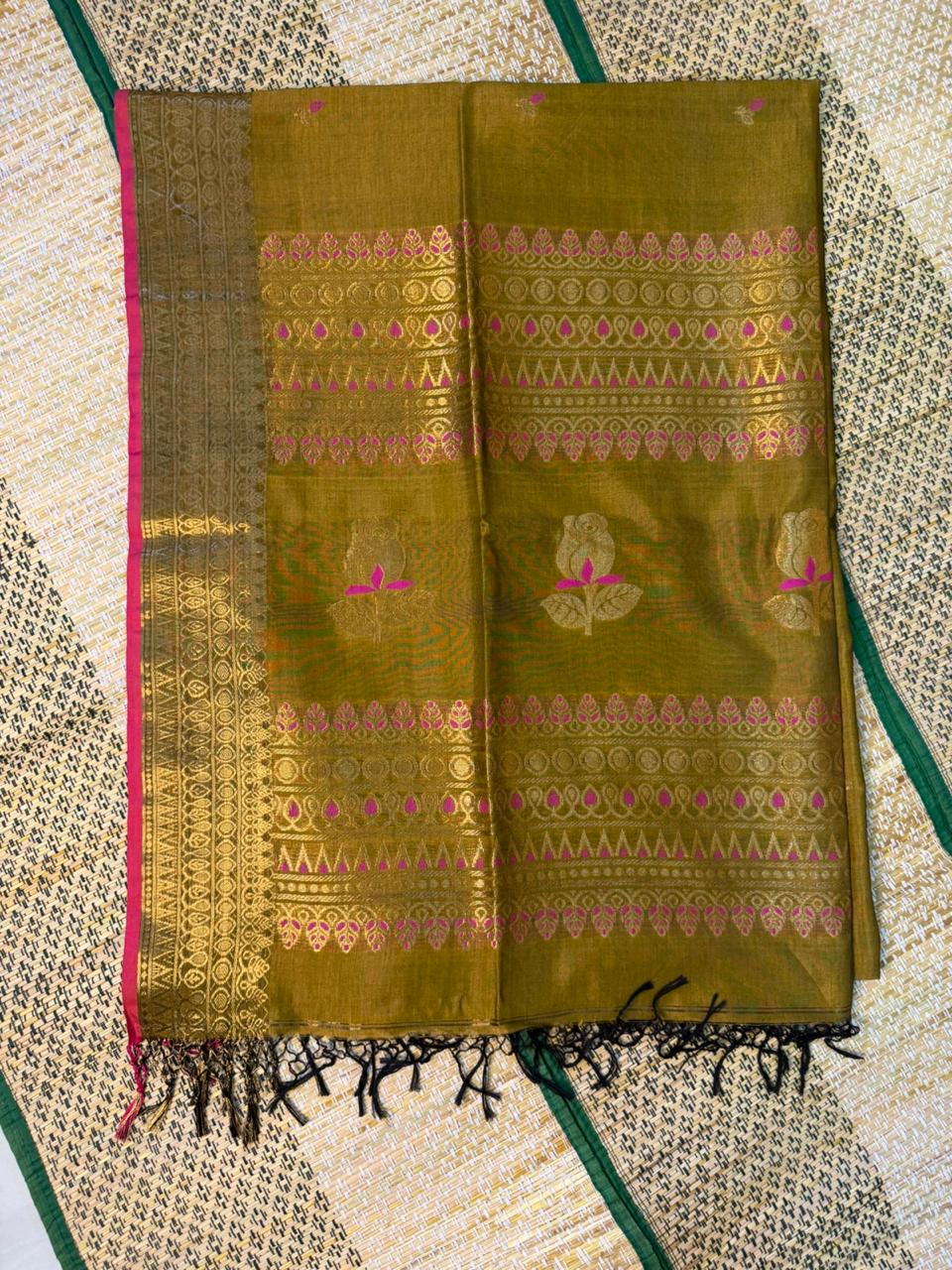 Kanaka – Rayon Silk Saree, Golden Maroon
