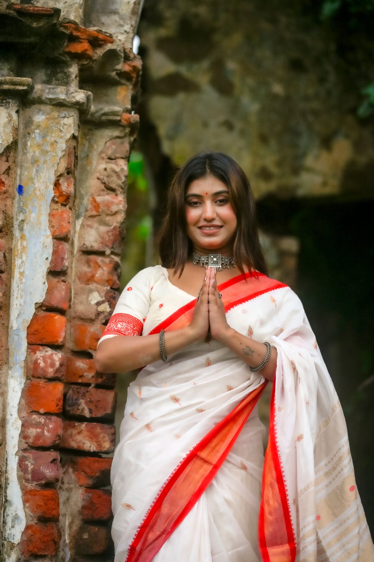 Shubhra – Rayon Silk Saree, White Gold