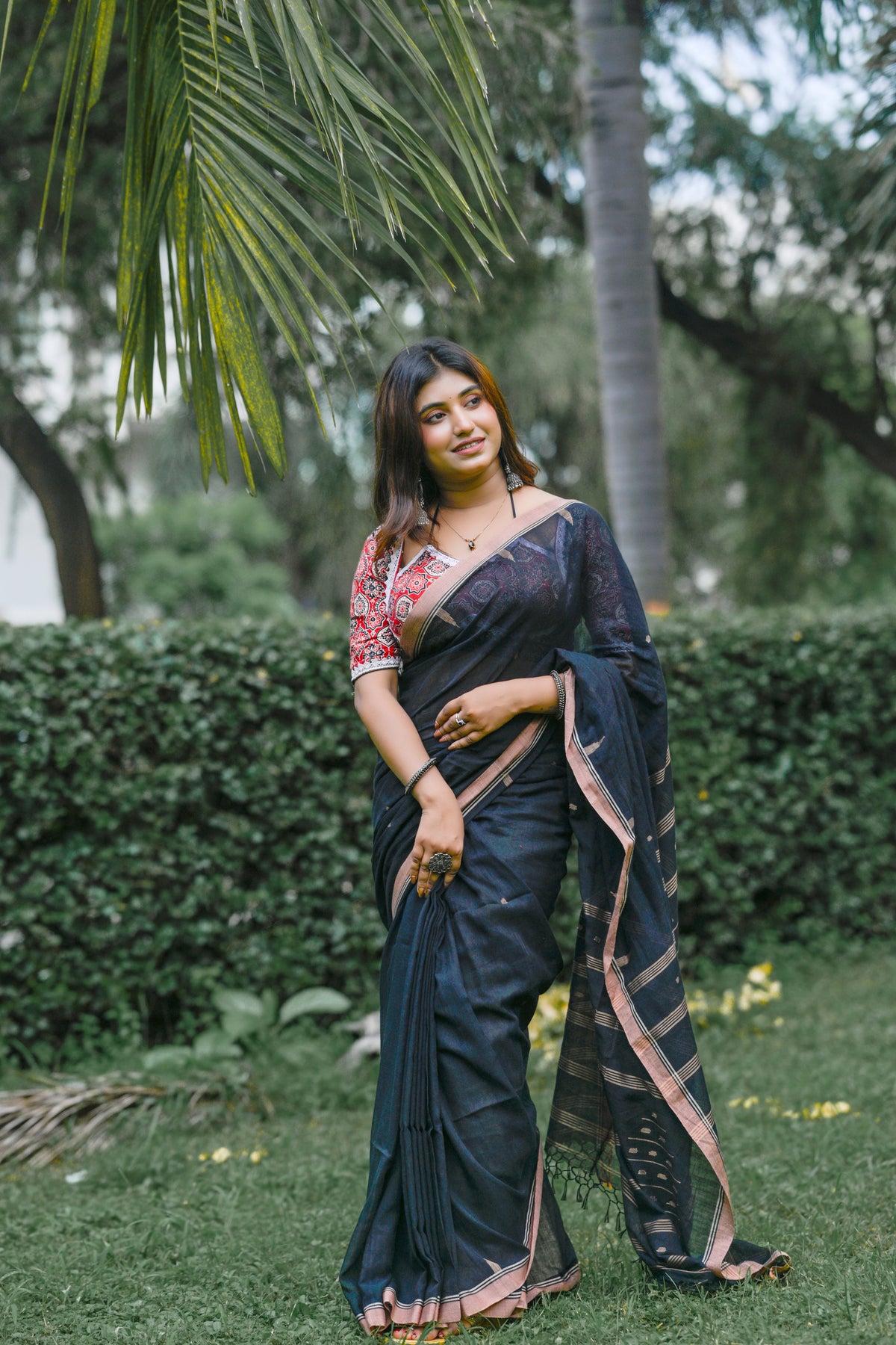 Krishnaa – Cotton Jamdani Saree, Black