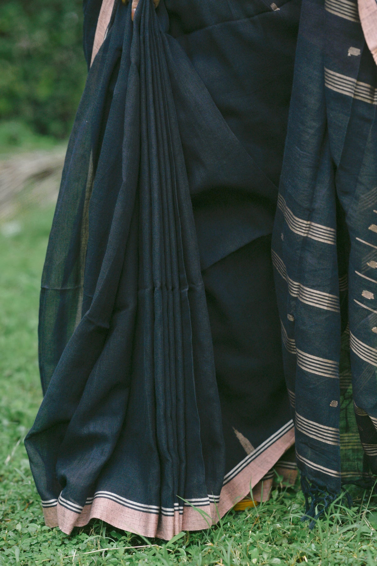 Krishnaa – Cotton Jamdani Saree, Black