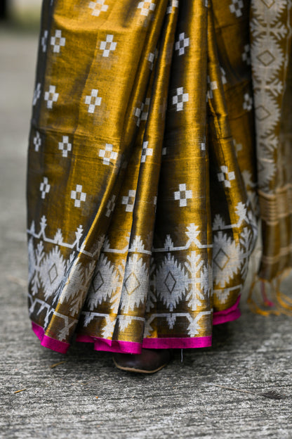 Chitralekha – Tissue Cotton Saree, Copper Gold