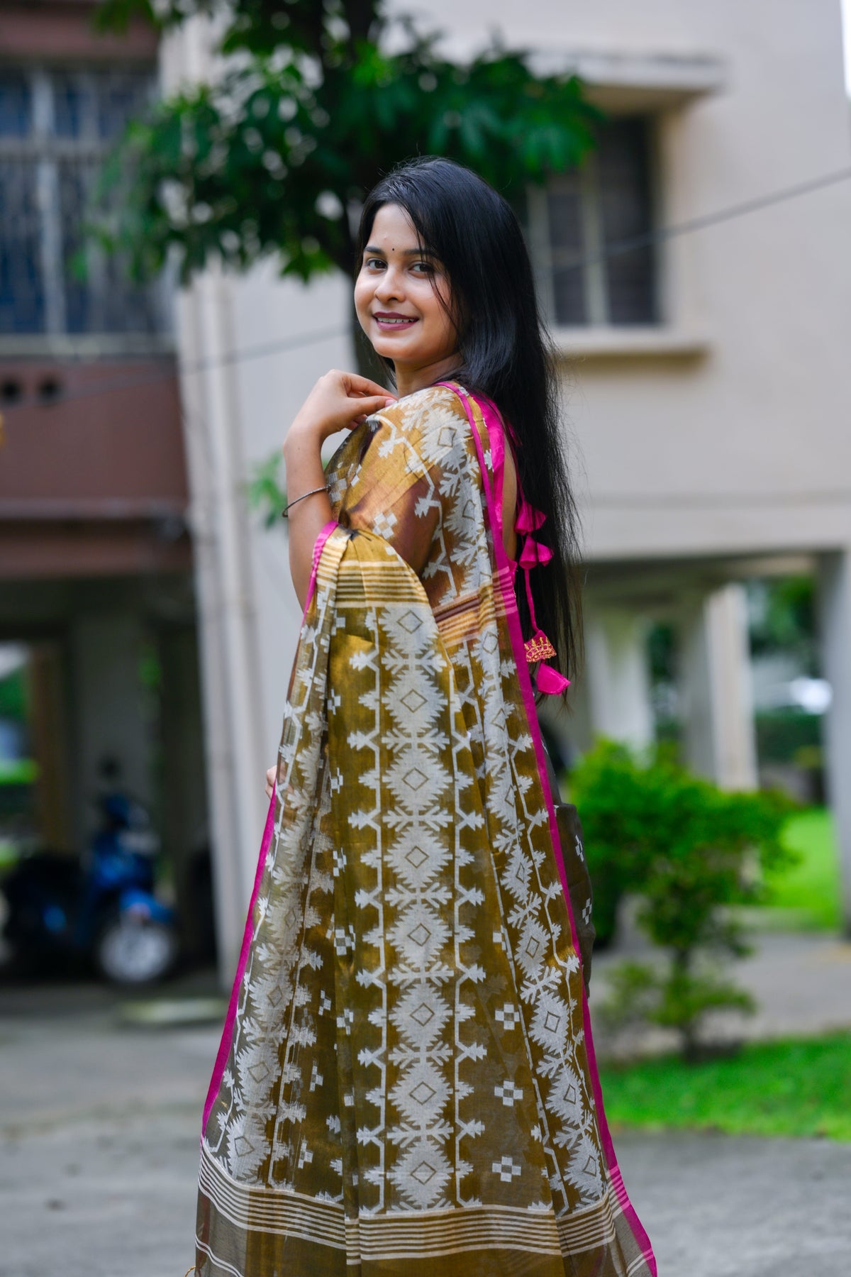 Chitralekha – Tissue Cotton Saree, Copper Gold