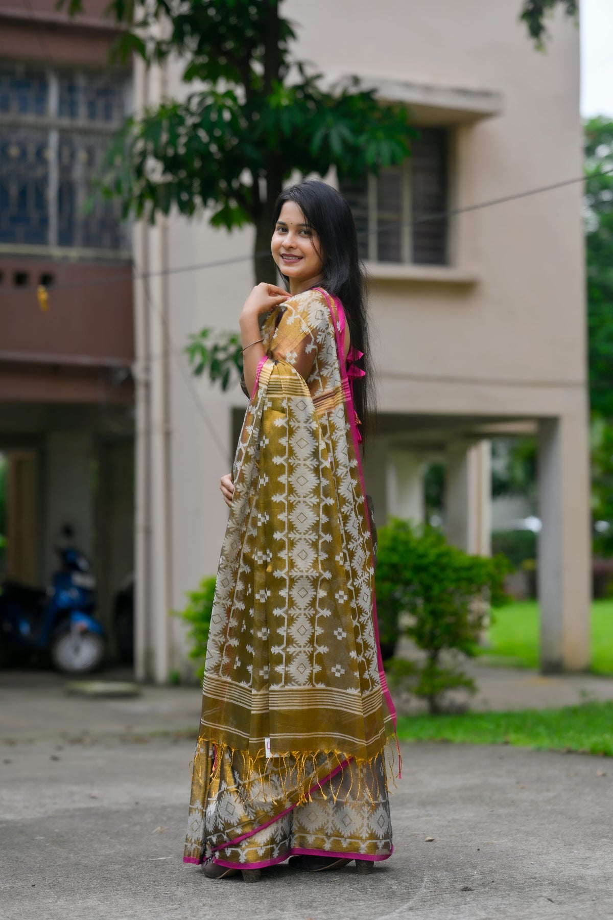 Chitralekha – Tissue Cotton Saree, Copper Gold