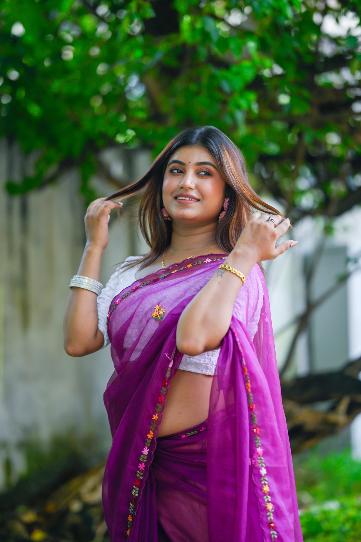 Rangbaha |Organza Floral Embroidered Saree – Purple Multicolor