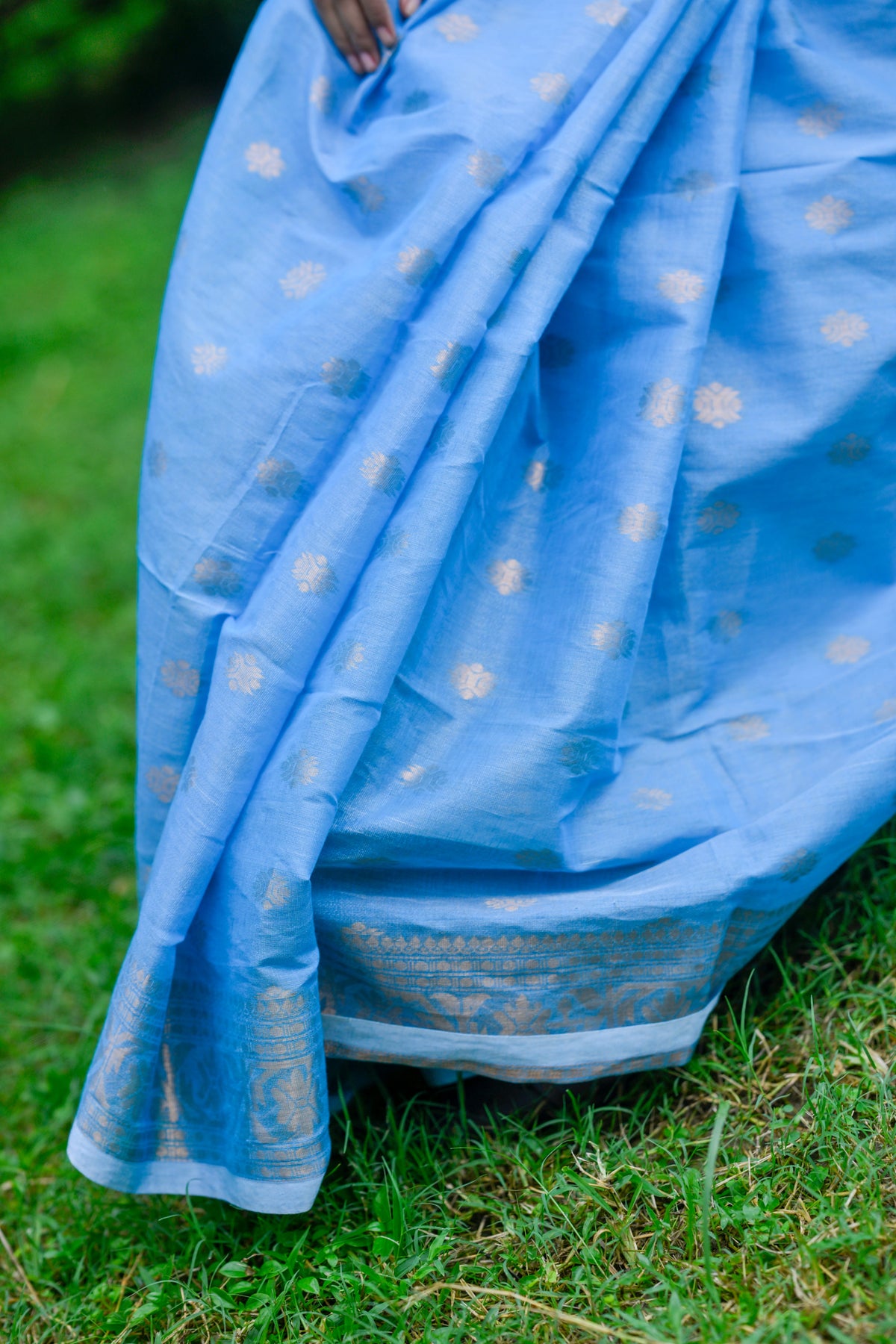 Akasha – Tissue Linen Saree, Sky Blue Gold