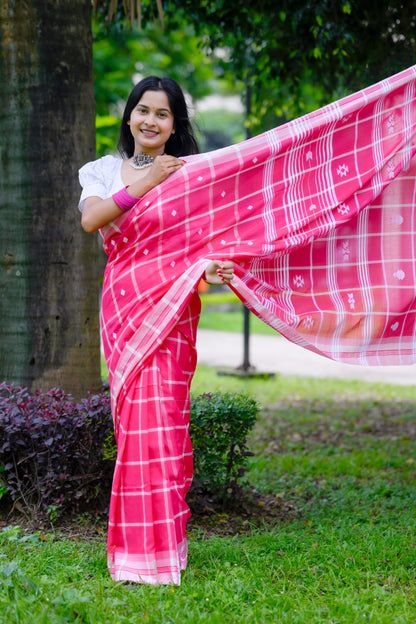 Kutchi Gulabi – Bhujodi Handloom Saree